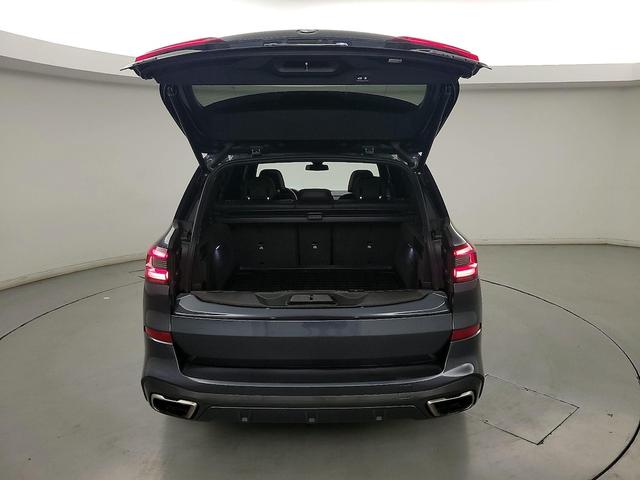 Photo of 2022 Gray BMW X5
