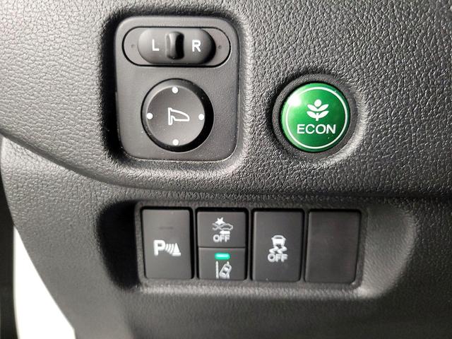 Photo of 2022 White Honda Pilot