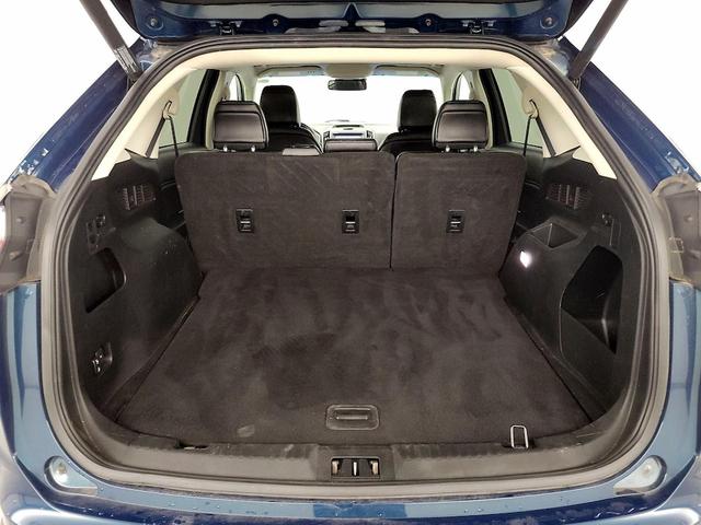 Photo of 2020 Green Ford Edge