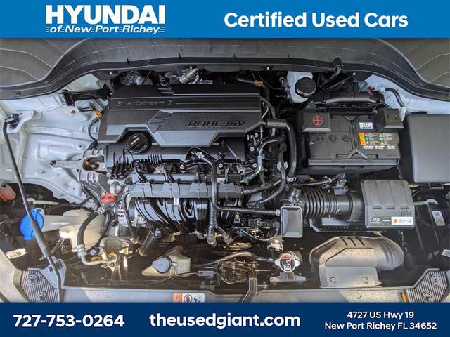 Photo of 2022 Cyber Silver Hyundai KONA