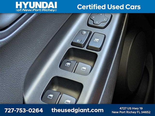Photo of 2022 Cyber Silver Hyundai KONA