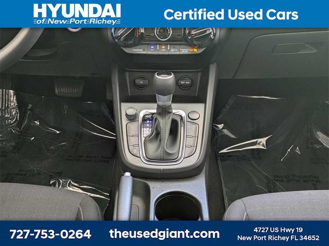 Photo of 2022 Cyber Silver Hyundai KONA