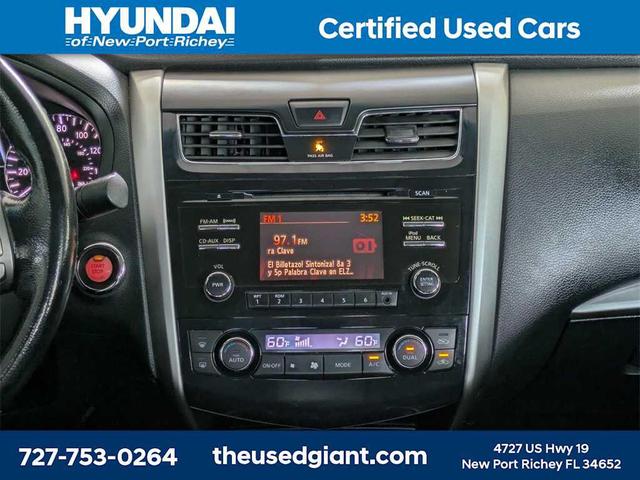 Photo of 2013 Super Black Nissan Altima
