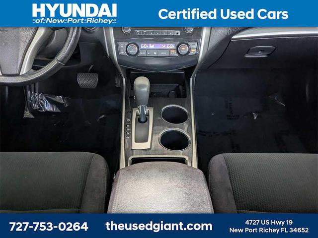 Photo of 2013 Super Black Nissan Altima
