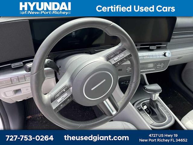 Photo of 2024 Atlas White Hyundai KONA