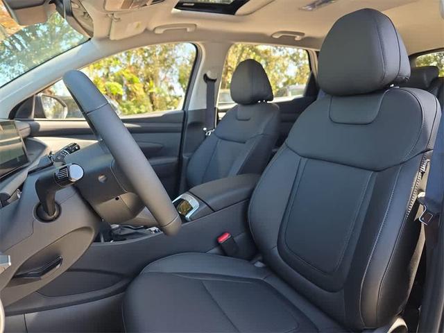 Photo of 2025 Ultimate Red Hyundai TUCSON