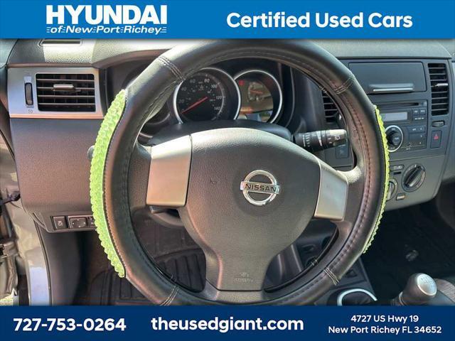 Photo of 2012 Magnetic Gray Metallic Nissan Versa