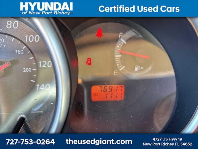 Photo of 2012 Magnetic Gray Metallic Nissan Versa