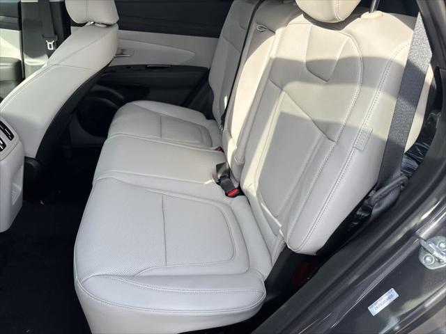 Photo of 2025 Titan Gray Hyundai TUCSON Hybrid