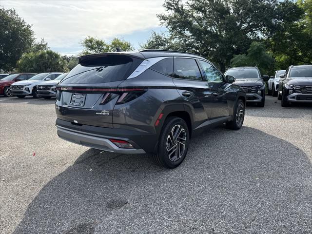 Photo of 2025 Titan Gray Hyundai TUCSON Hybrid