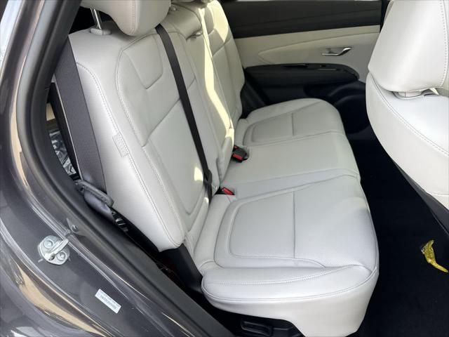 Photo of 2025 Titan Gray Hyundai TUCSON Hybrid
