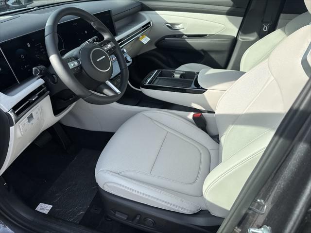 Photo of 2025 Titan Gray Hyundai TUCSON Hybrid