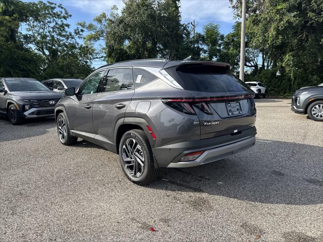 Photo of 2025 Titan Gray Hyundai TUCSON Hybrid