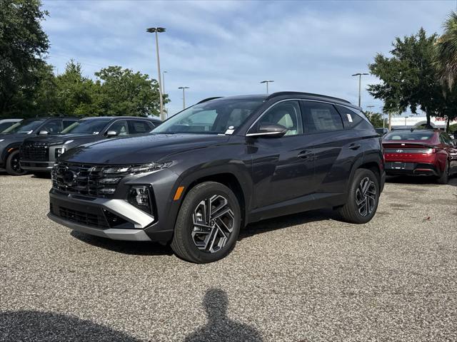 Photo of 2025 Titan Gray Hyundai TUCSON Hybrid