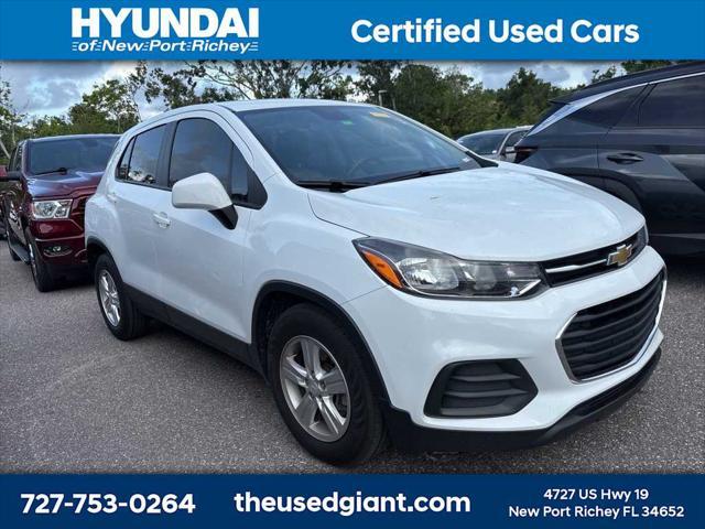 Photo of 2022 Summit White Chevrolet Trax
