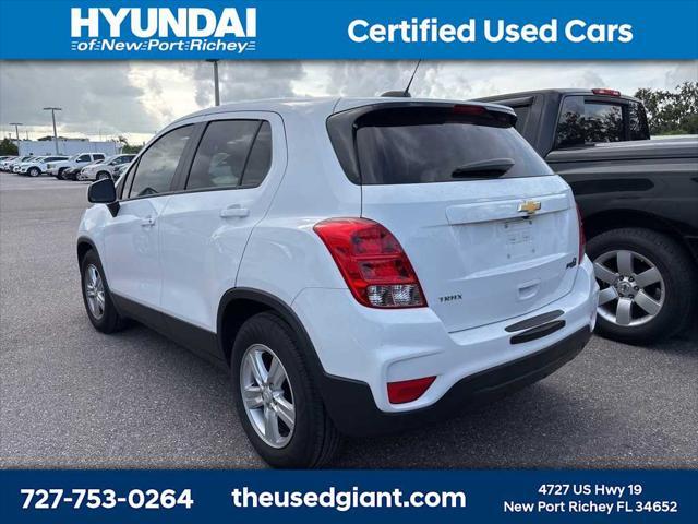 Photo of 2022 Summit White Chevrolet Trax