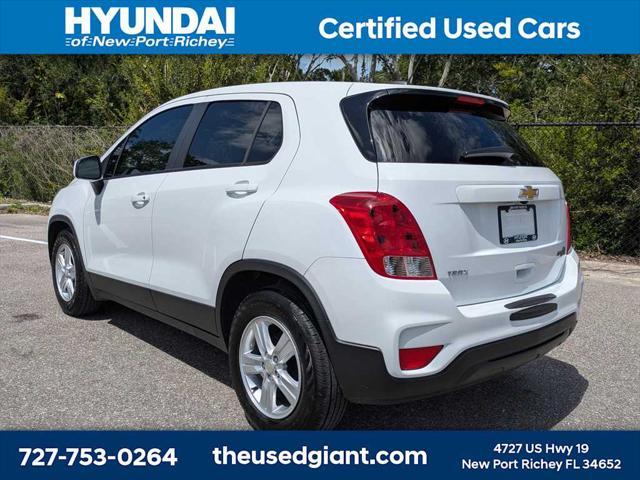 Photo of 2022 Summit White Chevrolet Trax