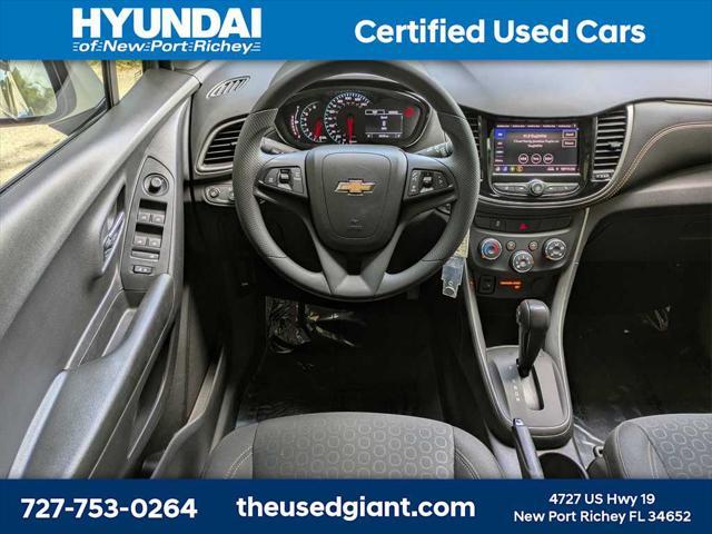 Photo of 2022 Summit White Chevrolet Trax