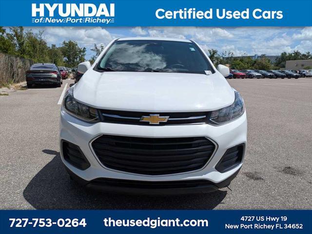 Photo of 2022 Summit White Chevrolet Trax