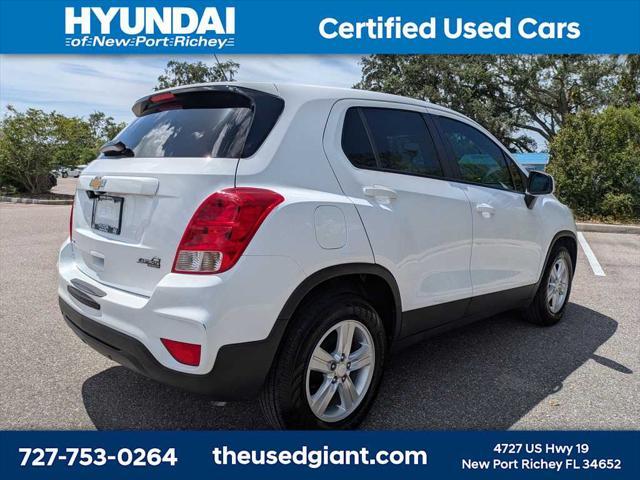 Photo of 2022 Summit White Chevrolet Trax