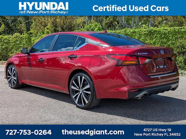 Photo of 2022 Scarlet Ember Tintcoat Nissan Altima