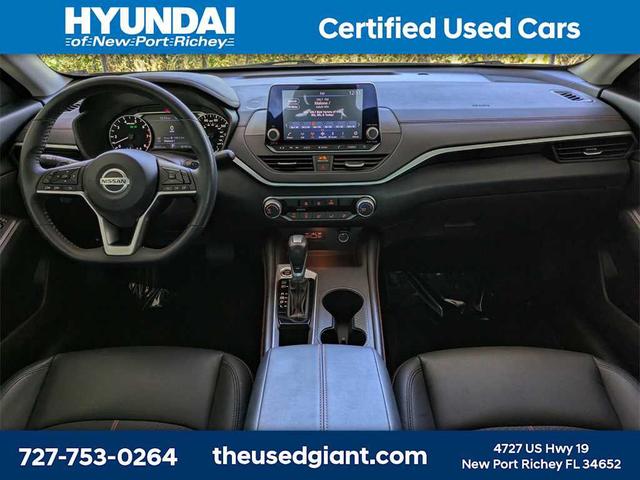 Photo of 2022 Scarlet Ember Tintcoat Nissan Altima