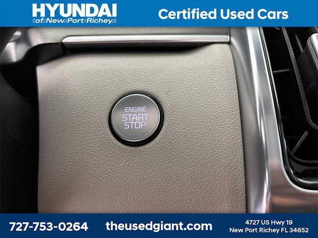 Photo of 2023 Everlasting Silver Kia Sorento