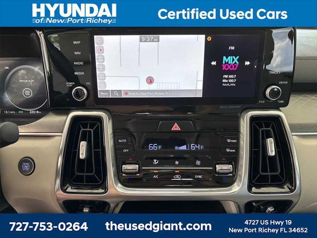 Photo of 2023 Everlasting Silver Kia Sorento