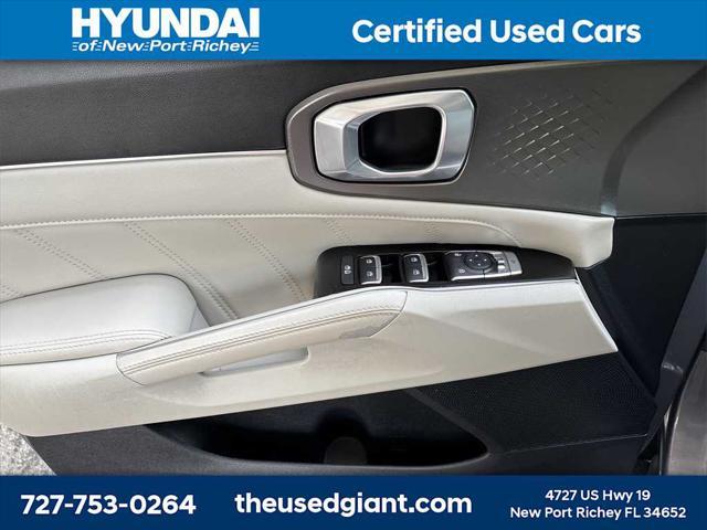 Photo of 2023 Everlasting Silver Kia Sorento