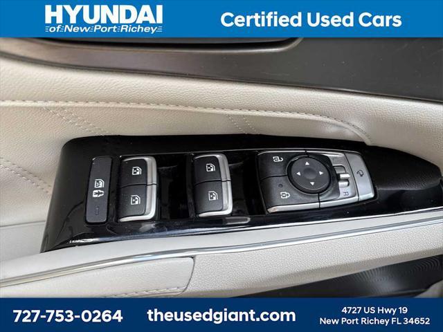 Photo of 2023 Everlasting Silver Kia Sorento