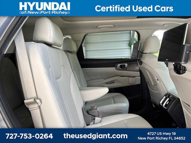Photo of 2023 Everlasting Silver Kia Sorento