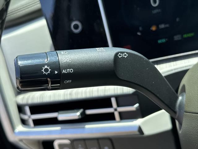 Photo of 2025 Earthy Brass Matte Hyundai SANTA FE HEV