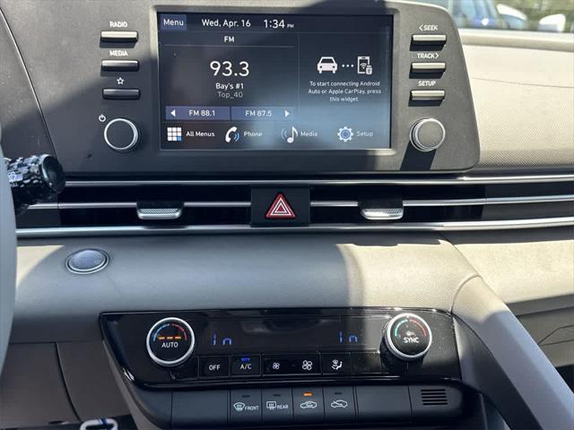 Photo of 2025 Abyss Black Hyundai ELANTRA
