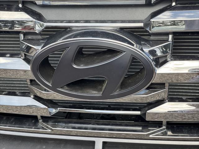 Photo of 2025 Serenity White Pearl Hyundai TUCSON