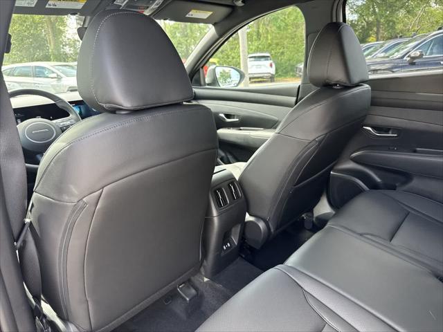 Photo of 2025 Serenity White Pearl Hyundai TUCSON