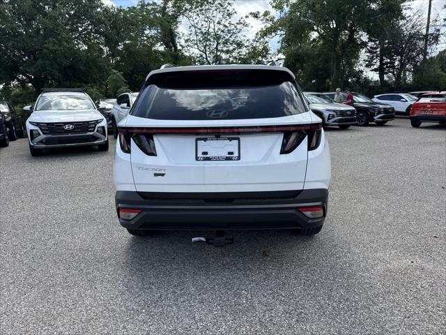 Photo of 2025 Serenity White Pearl Hyundai TUCSON