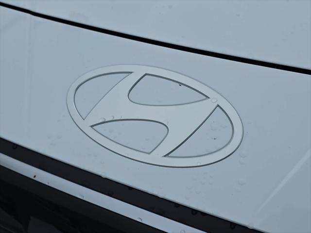 Photo of 2025 Serenity White Hyundai ELANTRA