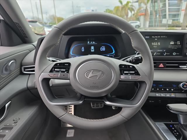 Photo of 2025 Serenity White Hyundai ELANTRA