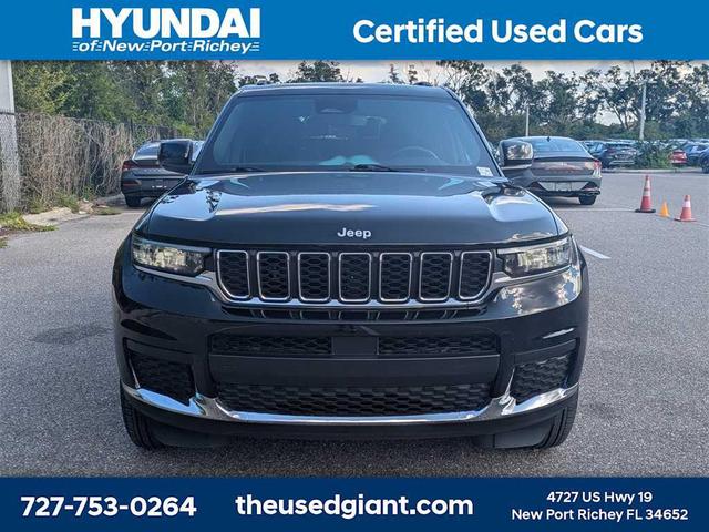 Photo of 2024 Diamond Black Crystal Pearlcoat Jeep Grand Cherokee L