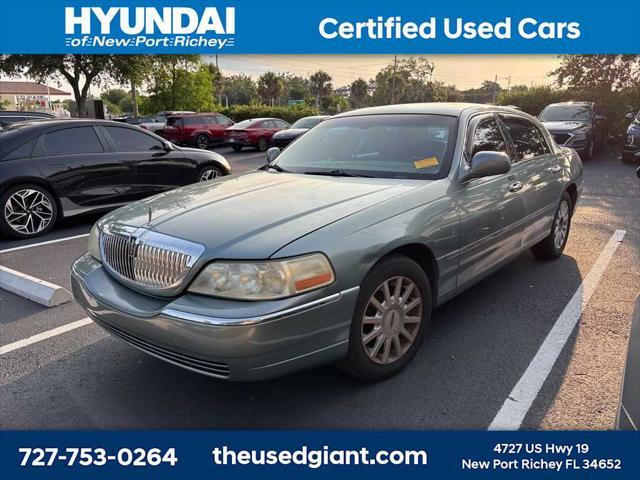 2006 Lincoln Town Car