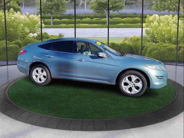 Photo of 2010 Glacier Blue Metallic Honda Accord Crosstour