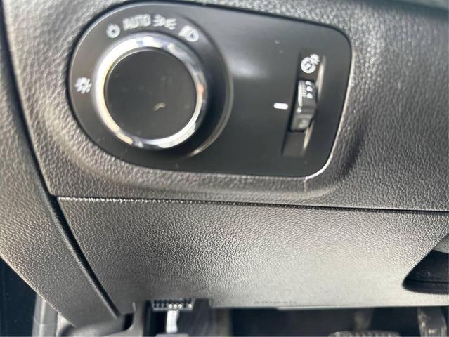 Photo of 2016 Mosaic Black Metallic Chevrolet Cruze