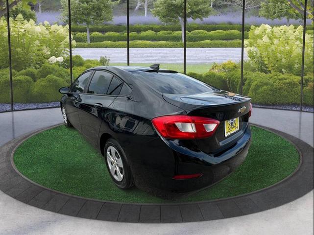 Photo of 2016 Mosaic Black Metallic Chevrolet Cruze
