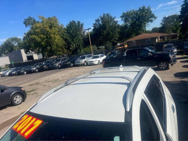 Photo of 2017 WHITE Nissan Rogue