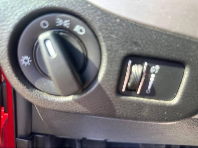 Photo of 2015 RED Dodge Grand Caravan