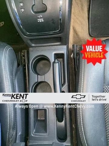 Photo of 2017 Billet Silver Metallic Clearcoat Jeep Patriot