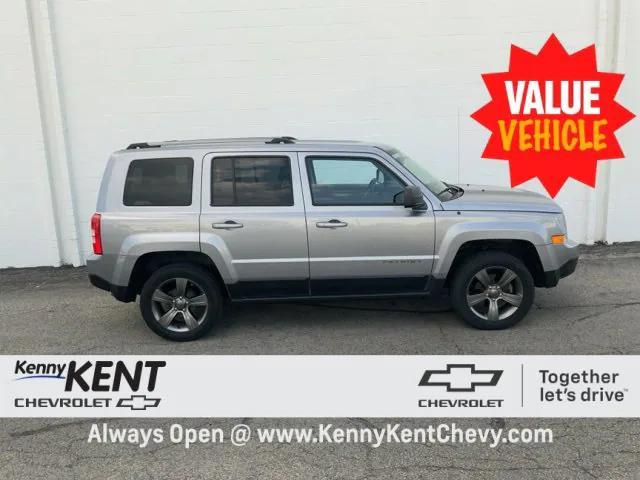 Photo of 2017 Billet Silver Metallic Clearcoat Jeep Patriot
