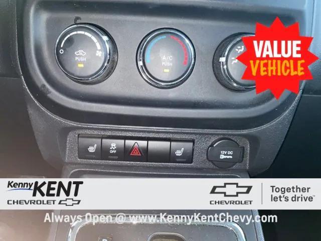 Photo of 2017 Billet Silver Metallic Clearcoat Jeep Patriot
