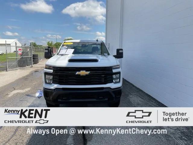 Photo of 2025 Summit White Chevrolet Silverado 2500