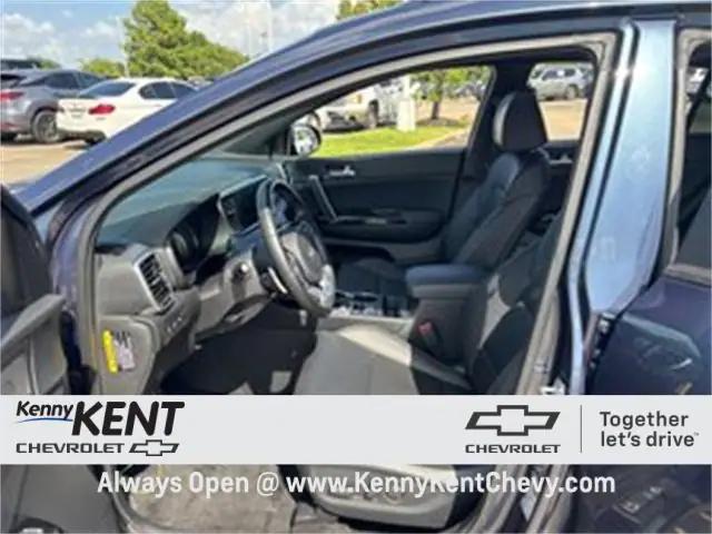 Photo of 2021 Pacific Blue Kia Sportage